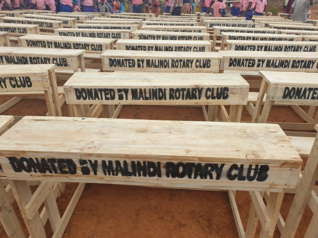 Le Rotary soulève 4 000 étudiants du sol