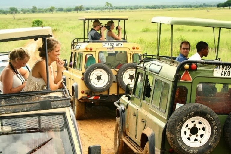 Arrivées de touristes en hausse de 64 %