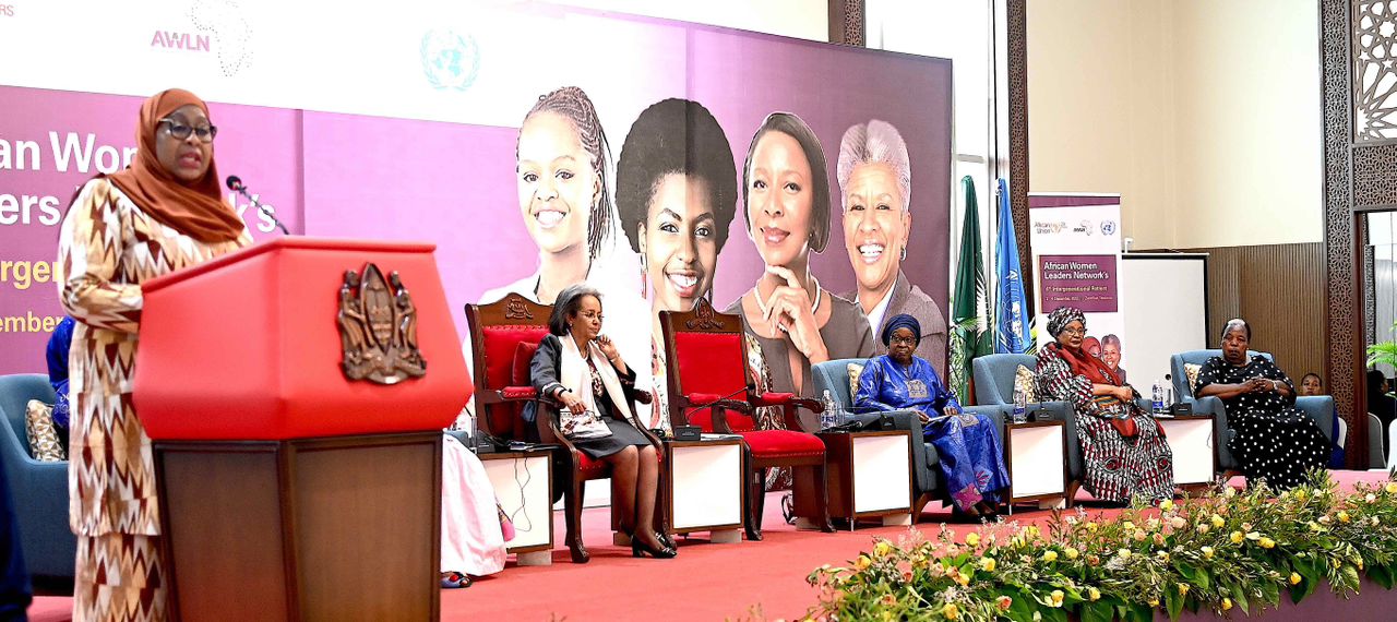 DÉVERROUILLER LES POTENTIELS ÉCONOMIQUES : la présidente Samia met en avant le rôle des femmes