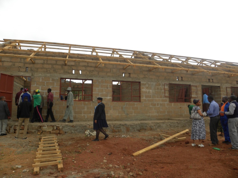 Le retard des classes lentes irrite Majaliwa