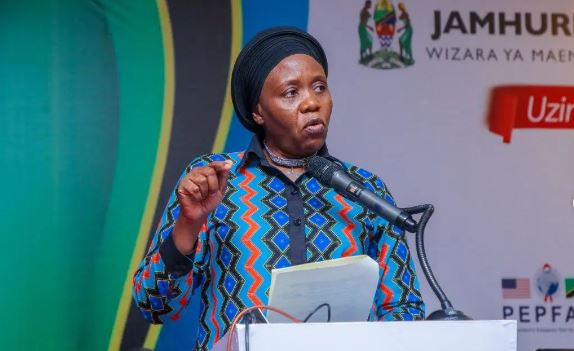 Le ministre appelle à une surveillance attentive du projet Kizazi Hodari