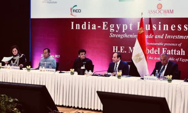 Le président égyptien présente les domaines d'investissement prioritaires lors d'une table ronde avec des hommes d'affaires indiens