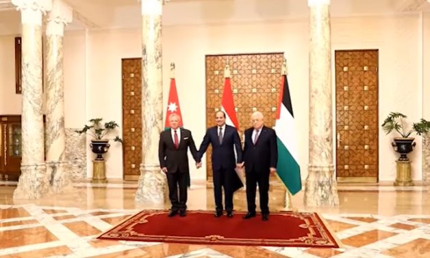 Le sommet trilatéral dirigé par l'Égypte exhorte Israël à mettre fin aux actions unilatérales illégitimes en Palestine
