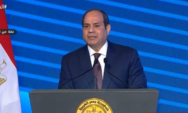 Sissi affirme que les conditions économiques font partie des crises mondiales et non le résultat de projets nationaux
