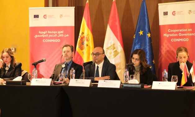 Des juges espagnols et égyptiens échangent leurs expériences sur le trafic de migrants lors d'un atelier
