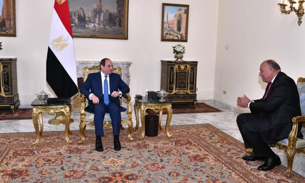 FM Shoukry informe le président Sisi des résultats du sommet de l'Union africaine