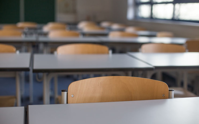 "Les écoles doivent être des havres de sécurité" au lieu de "centres de violence": Sadtu