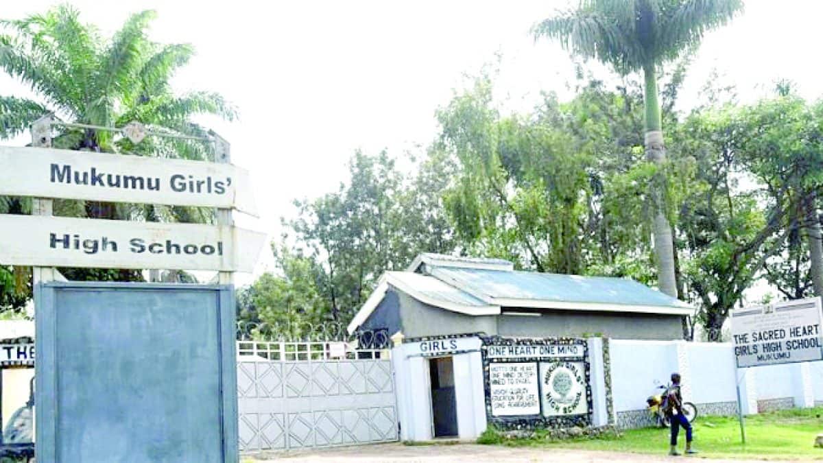 Crise des filles de Mukumu : les voisins de l'école veulent une enquête sur la source d'eau après la mort de 2 élèves