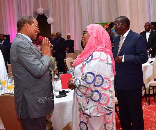 JK applaudit Samia pour les efforts de réforme de la justice