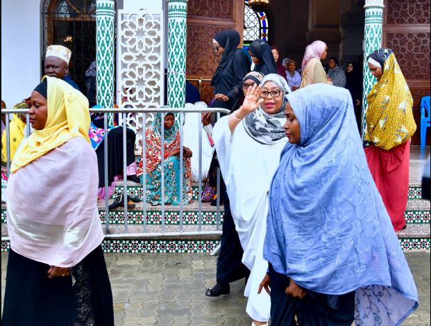 La présidente Samia se joint aux musulmans pour célébrer la fin du Ramadan