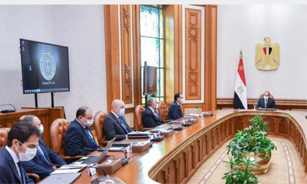 President Sisi meets with cabinet ministers on Monday on October 4, 2021- press photo