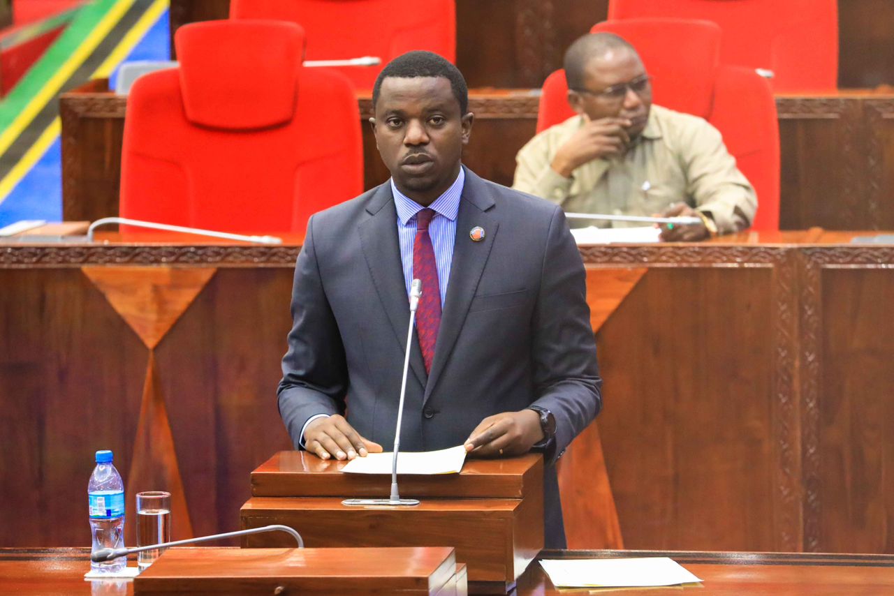 Liste de choses à faire du ministère de la Défense alors que les députés approuvent un plan de dépenses de 2,98 tri/-