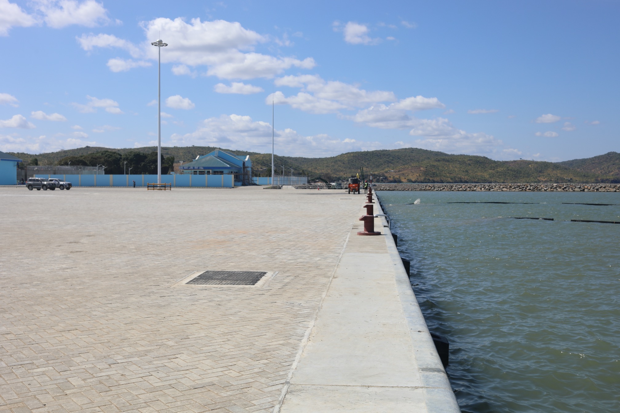 "Route une dernière pièce du puzzle du port de Karema"