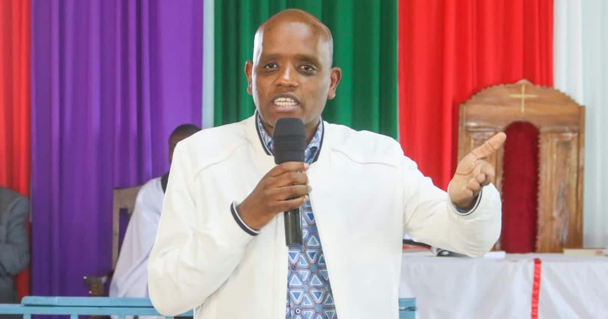 Un sursis pour le tribunal acquitte Dennis Itumbi dans une fausse affaire de lettre d'assassinat de Ruto, le qualifie d'inconstitutionnel