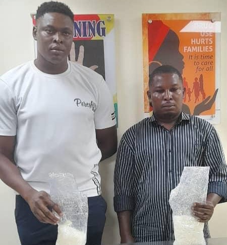Des barons de la drogue basés au Qatar arrêtés alors que la NDLEA intercepte un envoi de méthamphétamine à l'aéroport de Lagos -