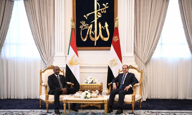 Le président égyptien Abdel Fatah Al Burhan discute des solutions à la crise soudanaise et de l'aide