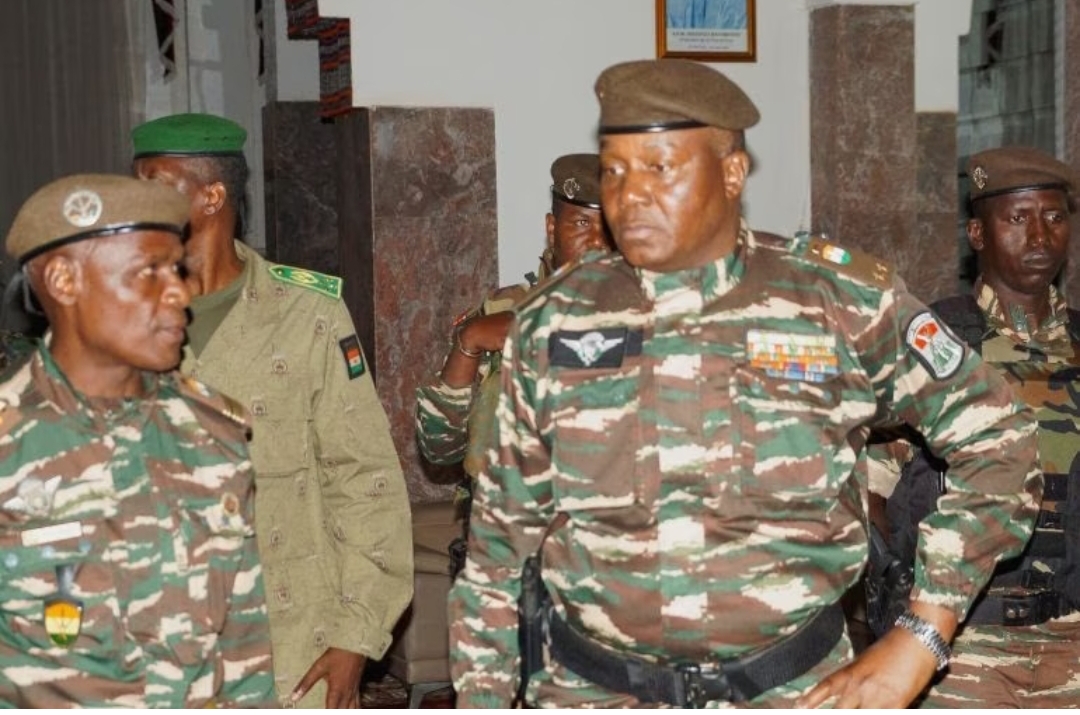 Coup d'État au Niger : Accorder l'asile aux putschistes pour une résolution diplomatique - L'ex-gouverneur d'Adamawa, Ngilari propose