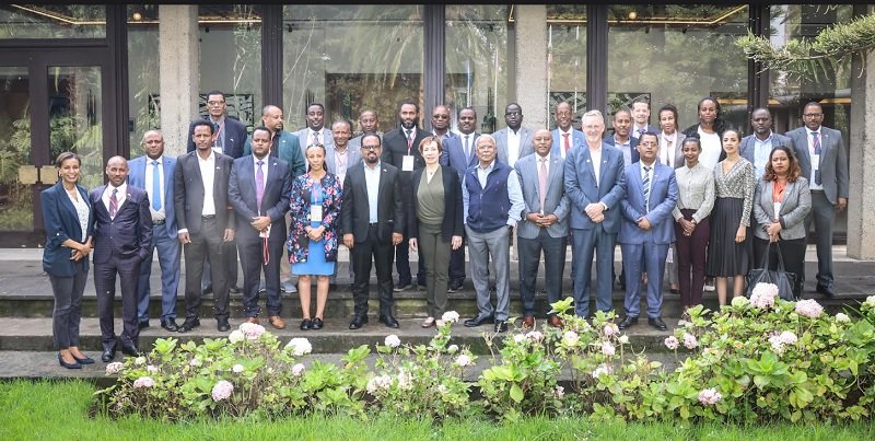 Des responsables d'universités publiques éthiopiennes participent à un atelier de renforcement des capacités dans le cadre du programme de leadership, de gestion et de gouvernance de l'ambassade des États-Unis