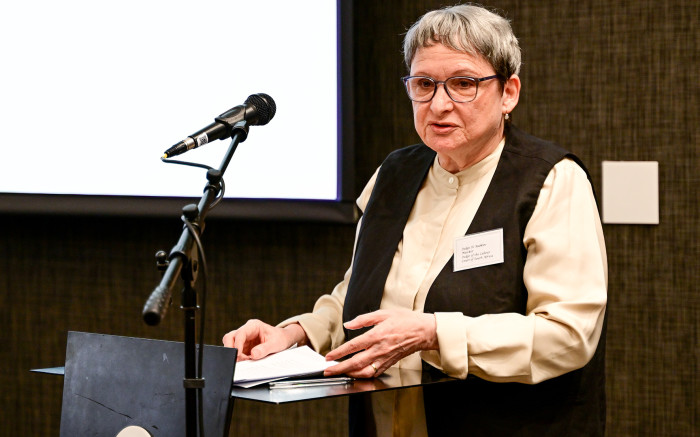 "Les défis auxquels sont confrontées les femmes ne sont pas seulement un jeu de chiffres": la juge Hilary Rabkin-Naicker