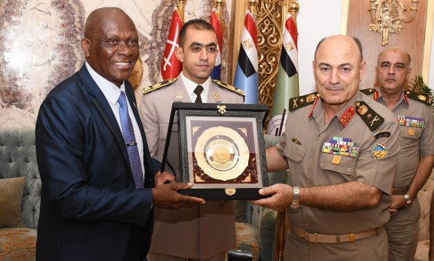 Photos : l'Égypte et la Sierra Leone discutent du renforcement de la coopération militaire
