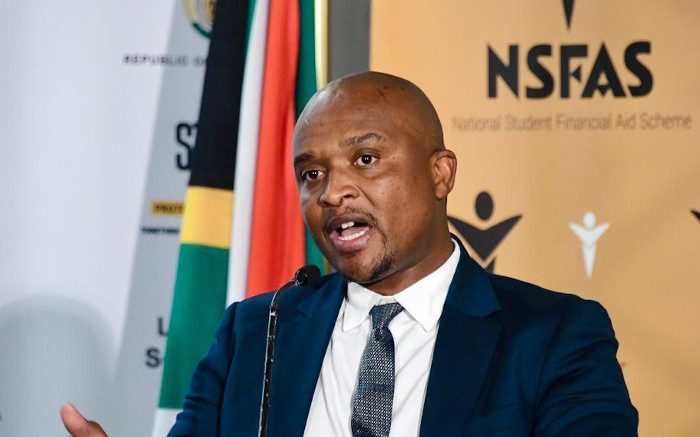 Le conseil d'administration découvre un conflit d'intérêts dans la nomination des prestataires de services pour la NSFAS