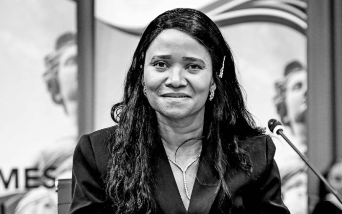 Le juge Phatshoane a du mal à tordre le bras du JSC pour une promotion