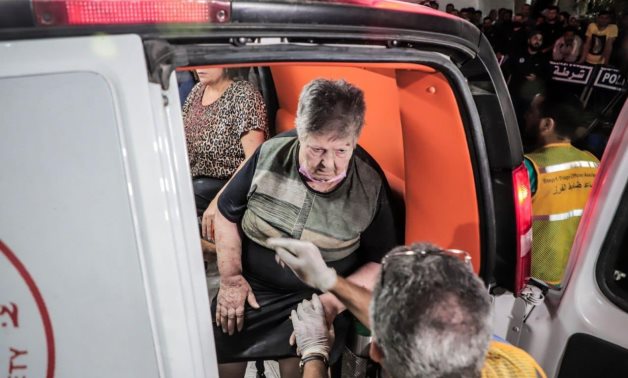 Un enfant tué et des dizaines de blessés dans une frappe aérienne israélienne visant l'église orthodoxe Saint Porphyrius à Gaza