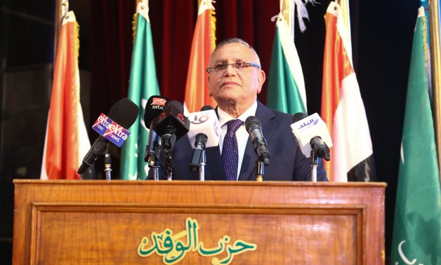 Le candidat à la présidentielle Abdel Sanad Yamama tient une conférence à Port-Saïd et explique son programme électoral