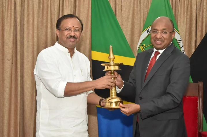 Mwinyi apprécie les relations Z'bar-Inde