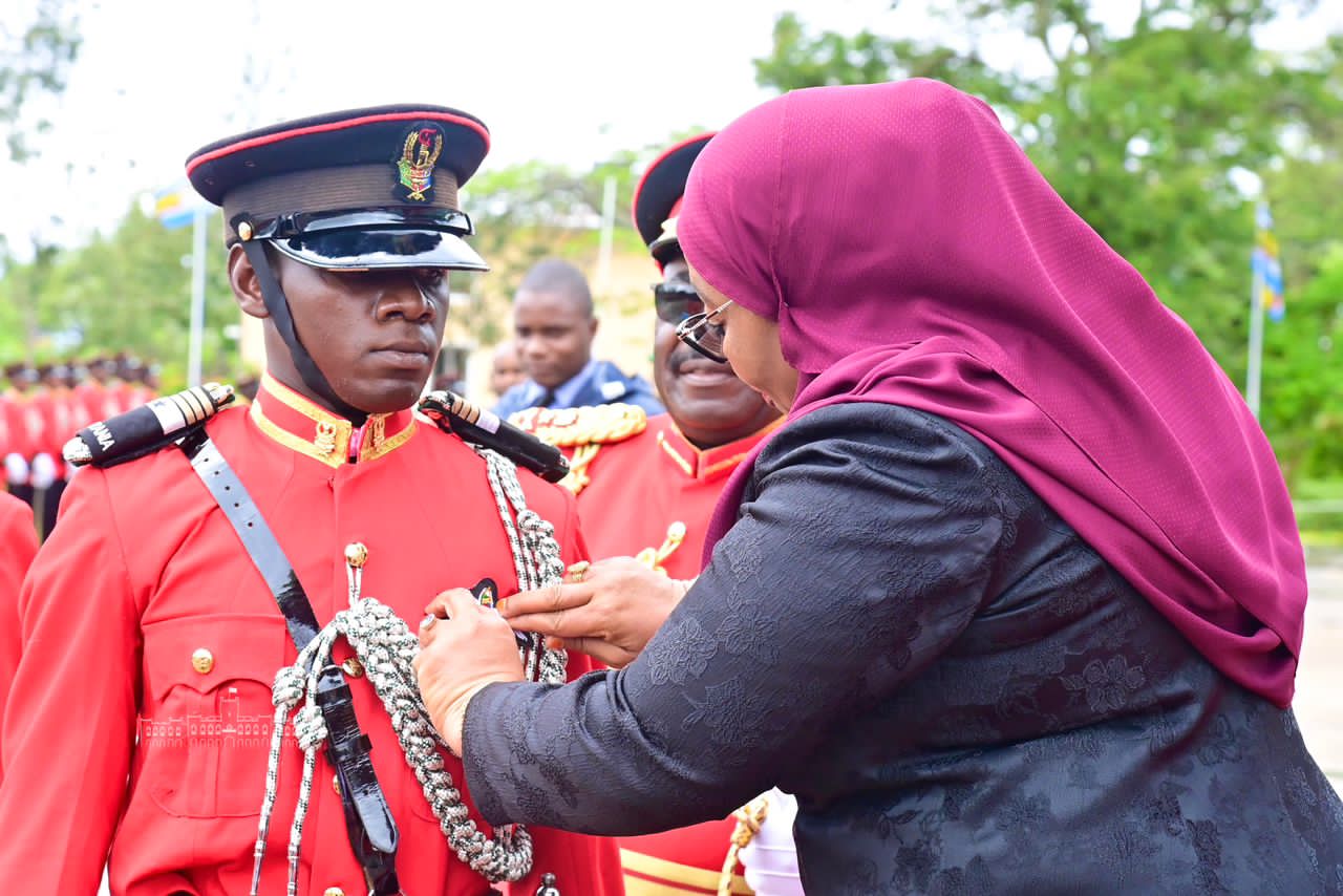 Samia commande 575 officiers de l'armée