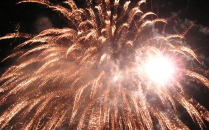 Joburg EMS exhorte les résidents à faire preuve de prudence lorsqu'ils utilisent des feux d'artifice