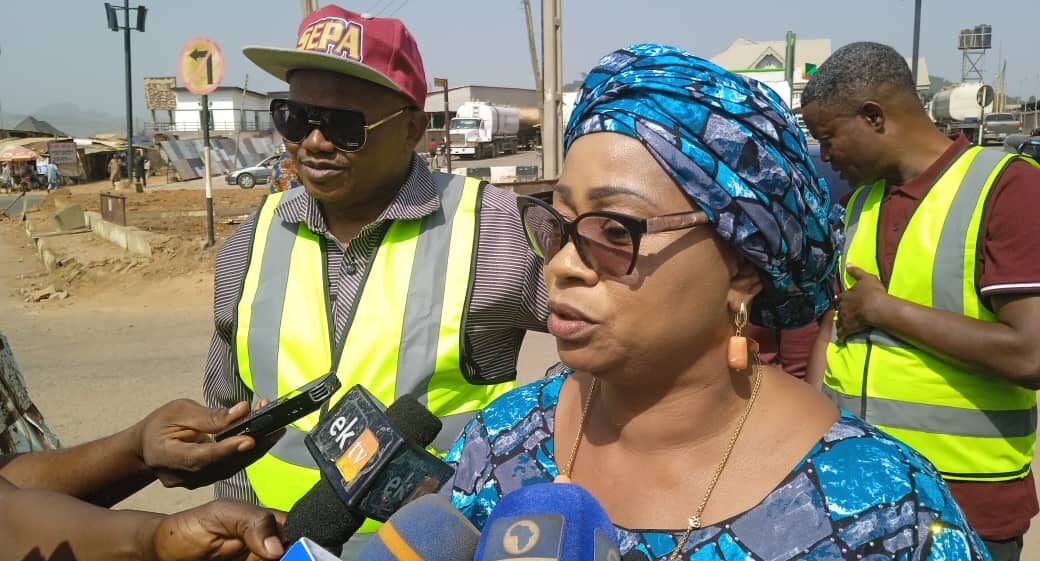 Le gouvernement d'Ekiti scelle quatre banques commerciales pour violation des lois environnementales