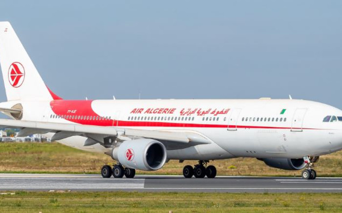 Un homme retrouvé à peine vivant dans le train d'atterrissage du vol Algérie à destination de Paris