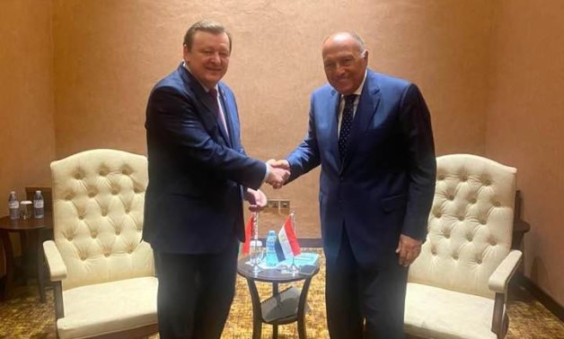 L'Egypte et la Biélorussie vont étudier le lancement de vols directs pour stimuler le tourisme égyptien