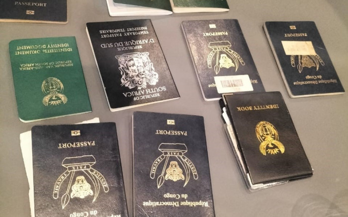 La police du WC arrête 17 suspects pour fraude et possession d'armes à feu sans permis