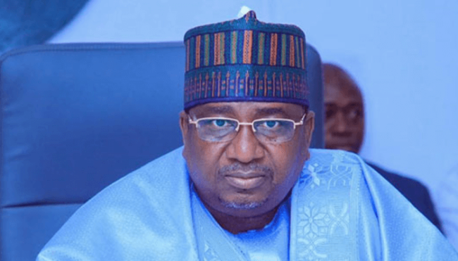 Le gouverneur Idris félicite sept officiers militaires autochtones Kebbi récemment promus