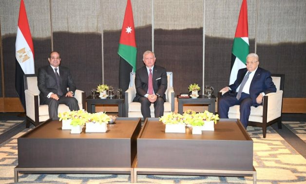 Le sommet égypto-jordanien-palestinien souligne le rejet total de la liquidation de la cause palestinienne