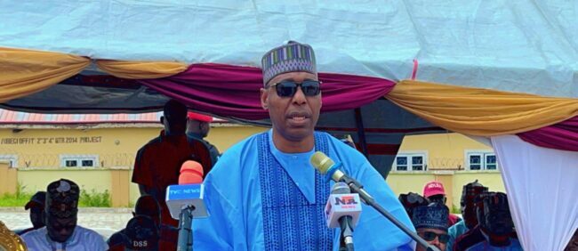 Manque de fonds affectant la distribution de nourriture et d'autres articles aux personnes déplacées – Gov Zulum
