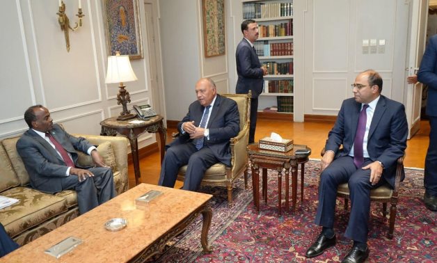 Choukry souligne le soutien de l'Egypte aux efforts de la Somalie pour préserver son intégrité territoriale