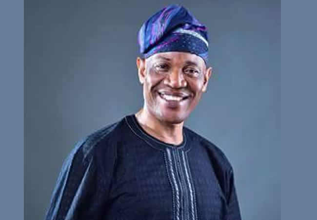 Je suis le plus expérimenté pour être le porte-drapeau de l'APC — Olusola Oke