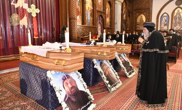 Le pape Tawadros accomplit des prières funéraires pour 3 moines égyptiens tués dans un monastère en Afrique du Sud