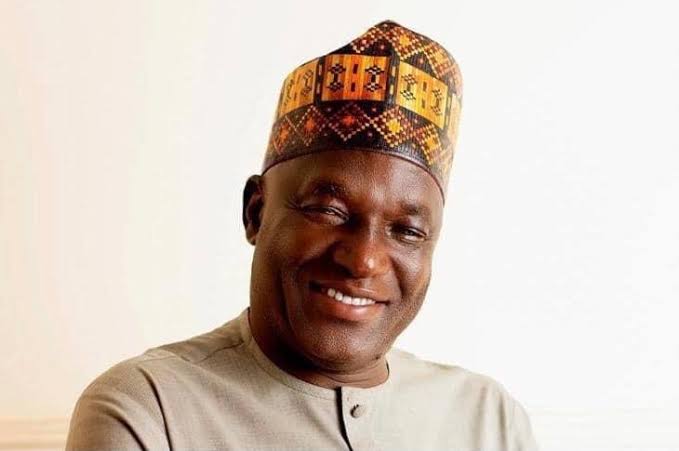 Le sénateur Plang salue les Nigérians à Pâques