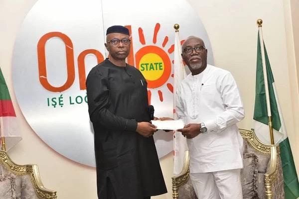 Ondo guber : Aiyedatiwa, la romance de Mimiko perturbe les camps APC et PDP