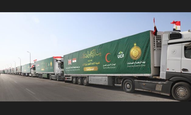 Photos : Azhar Zakat et Charity House envoient 100 camions chargés de 2 000 tonnes d'aide à Gaza