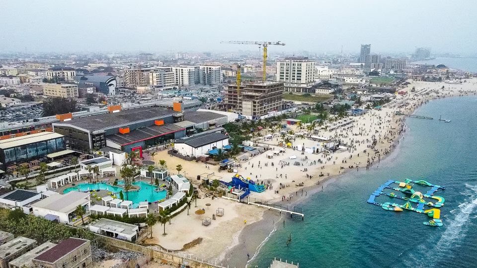 Le gouvernement de Lagos va démolir le complexe Landmark Beach pour construire une autoroute côtière
