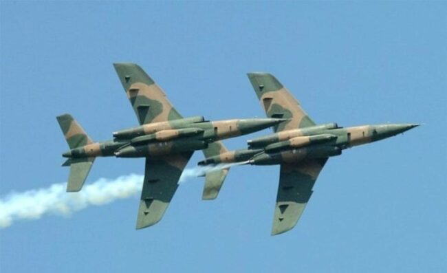 Les frappes aériennes de la NAF frappent les enclaves terroristes à Kastina, Borno