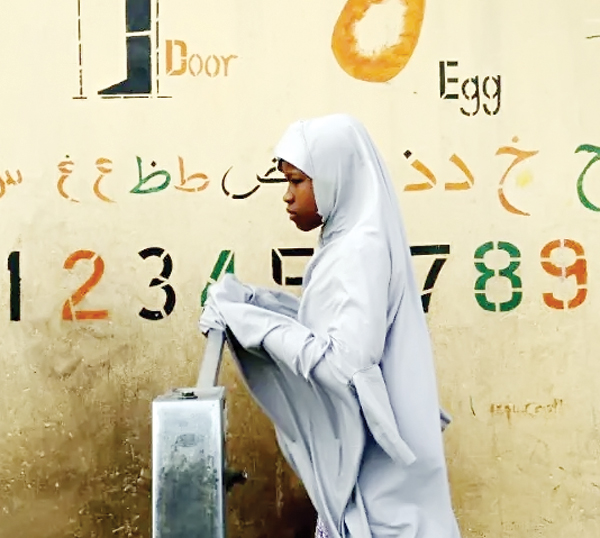 Au lieu de recevoir une éducation, les filles et les femmes nigérianes orphelines sont menacées de mariage forcé