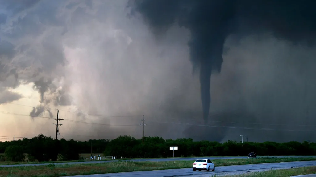 Au moins sept morts dans des tornades dans le centre des États-Unis