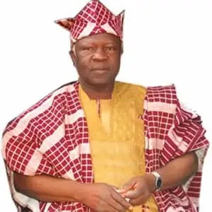 JUST IN : Shuaib Oyedokun, membre du BoT du PDP, quitte le parti et rejoint APC