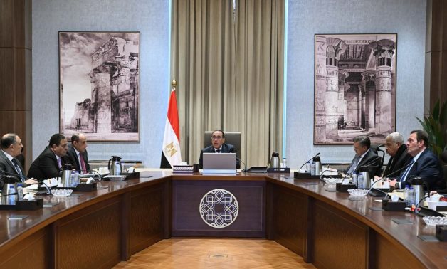Le Premier ministre égyptien discute des moyens de stimuler le tourisme récepteur avec les secteurs public et privé